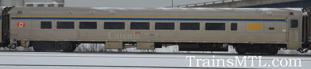 Passenger car VIA 4115 left side / Wagon de passager VIA 4115 coté gauche